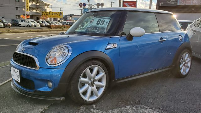 MINI ミニ クーパー R56